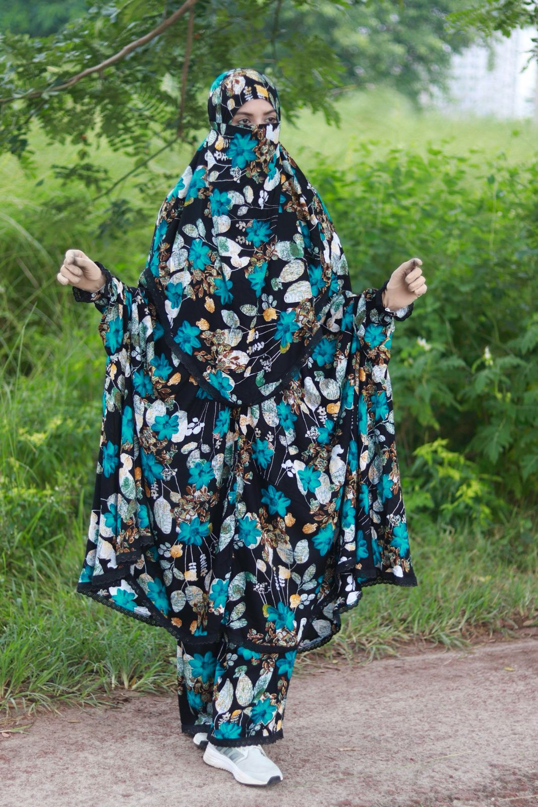 Khimar With Plazu - Image 2
